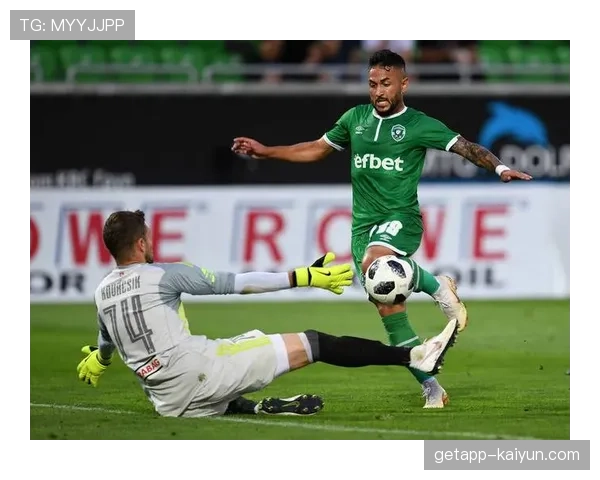 主队场均进球1.6，客队场均进球1.0，主场优势依然明显